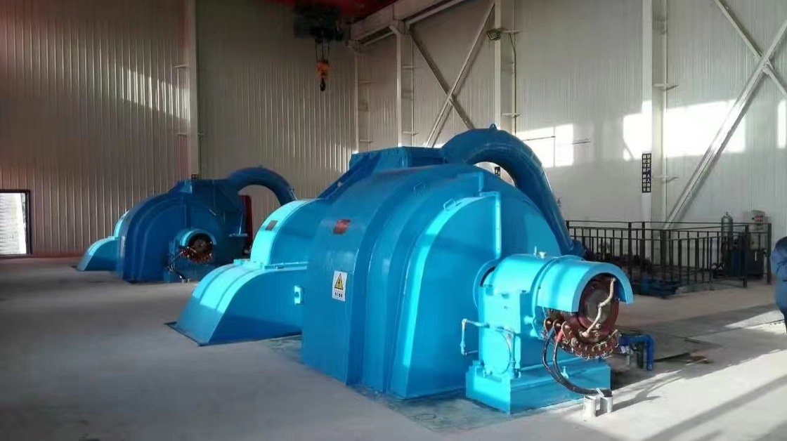Hızlı Pelton Turbine Jeneratörü 6-10kV Adlık Voltaj 500-3000r/min Hız Aralığı