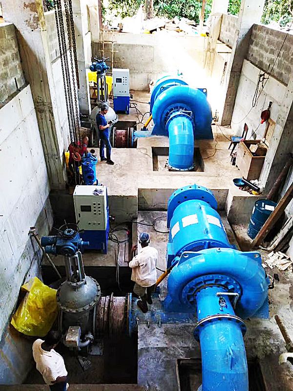 Özel Renkli Su Türbini Jeneratörü Dikey / Yatay Kurulum 300-3000rpm
