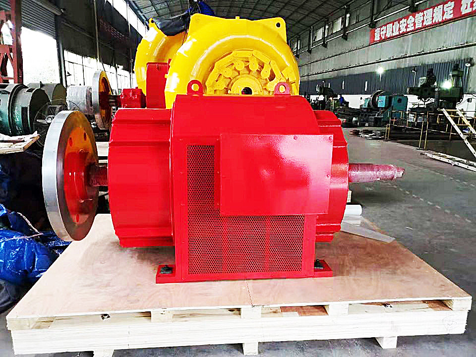 Otomatik Francis Turbine Generator 450-1000RPM Hız 20-300M Su Başlığı 400V-10kV Voltaj