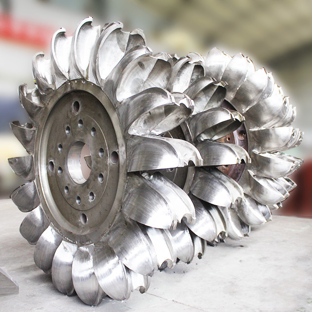 Verimlilik Pelton türbin jeneratörü IP54 Rated Air/Oil Cooling Speed Range 500-3000r/min