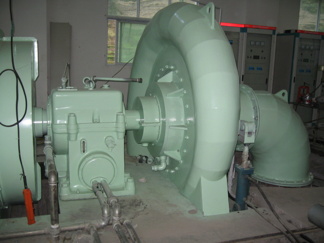 Özel Dayanıklılık Paslanmaz Çelik Koşucu ile hidro türbin jeneratörü 450-1000 rpm'de güç üreten