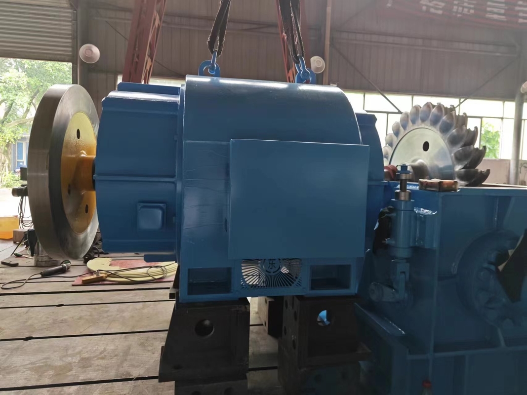 Çeşitli su başlıklarında frekanslı enerji üretimi için 500-20 000kw çelik hidro türbin jeneratörü