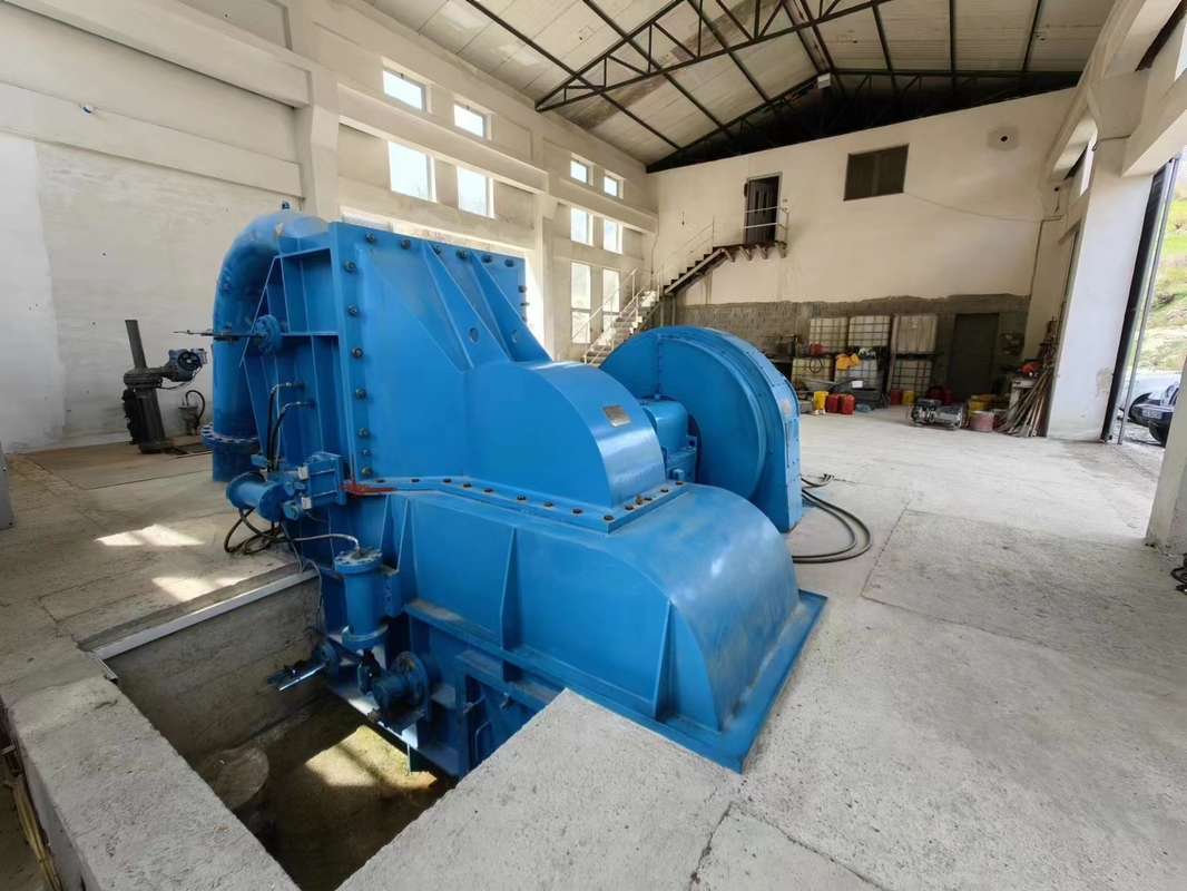 Çeşitli su başlıklarında frekanslı enerji üretimi için 500-20 000kw çelik hidro türbin jeneratörü