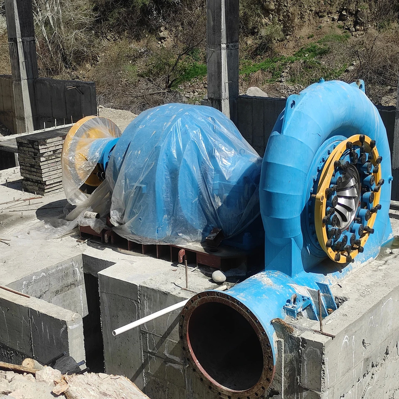 90-96% verimlilik hidroenerji için hidro türbin jeneratörü 5m-500m Su başlığı 450-1000 RPM