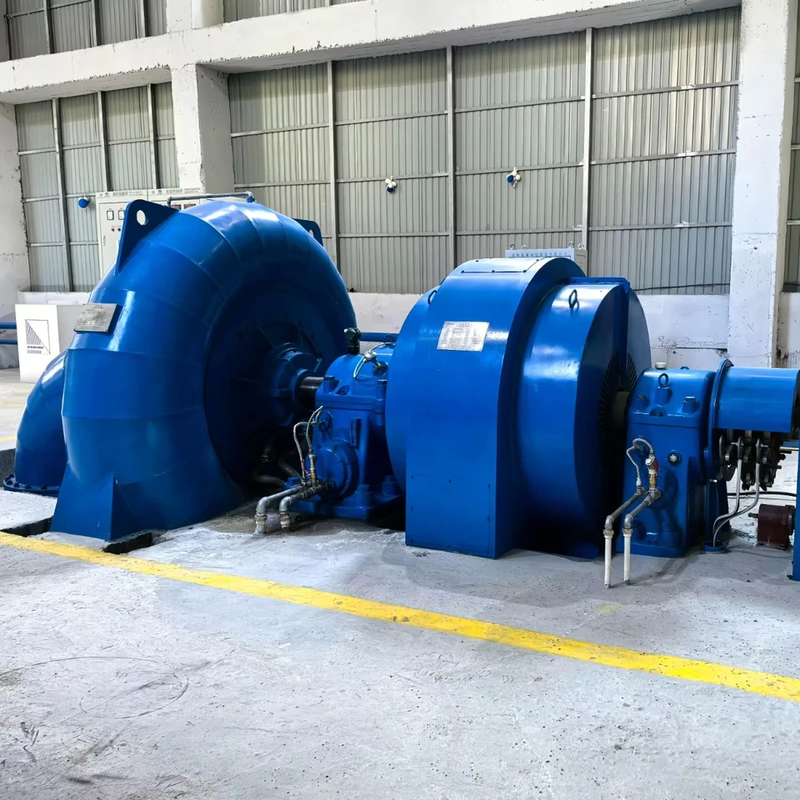200kw-20mw Su Türbini Jeneratörü fırçasız heyecanlandırma Dikey / yatay kurulum