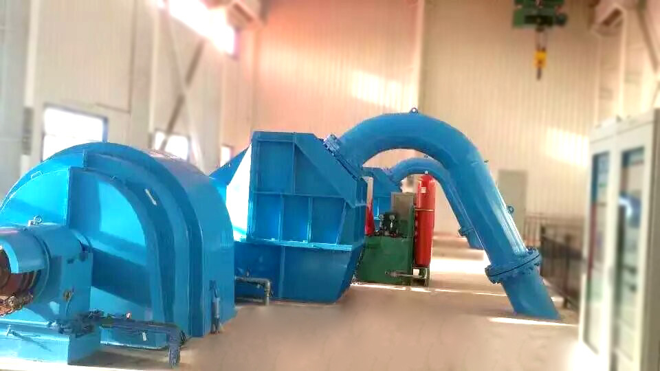 Sürdürülebilir ve çevre dostu enerji üretimi için 150RPM-1000RPM hız aralığı ile 20kw'dan 160KW'ya kadar su türbini jeneratörü