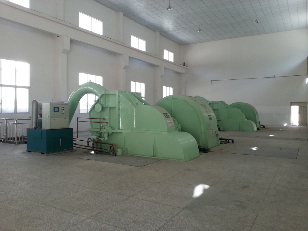 Yüksek Hidrolik Mikro Bilgisayar Yöneticisi, Şebekeye / Şebeke Sistemine 100KW-3MW için Hidro Turbin Jeneratörü