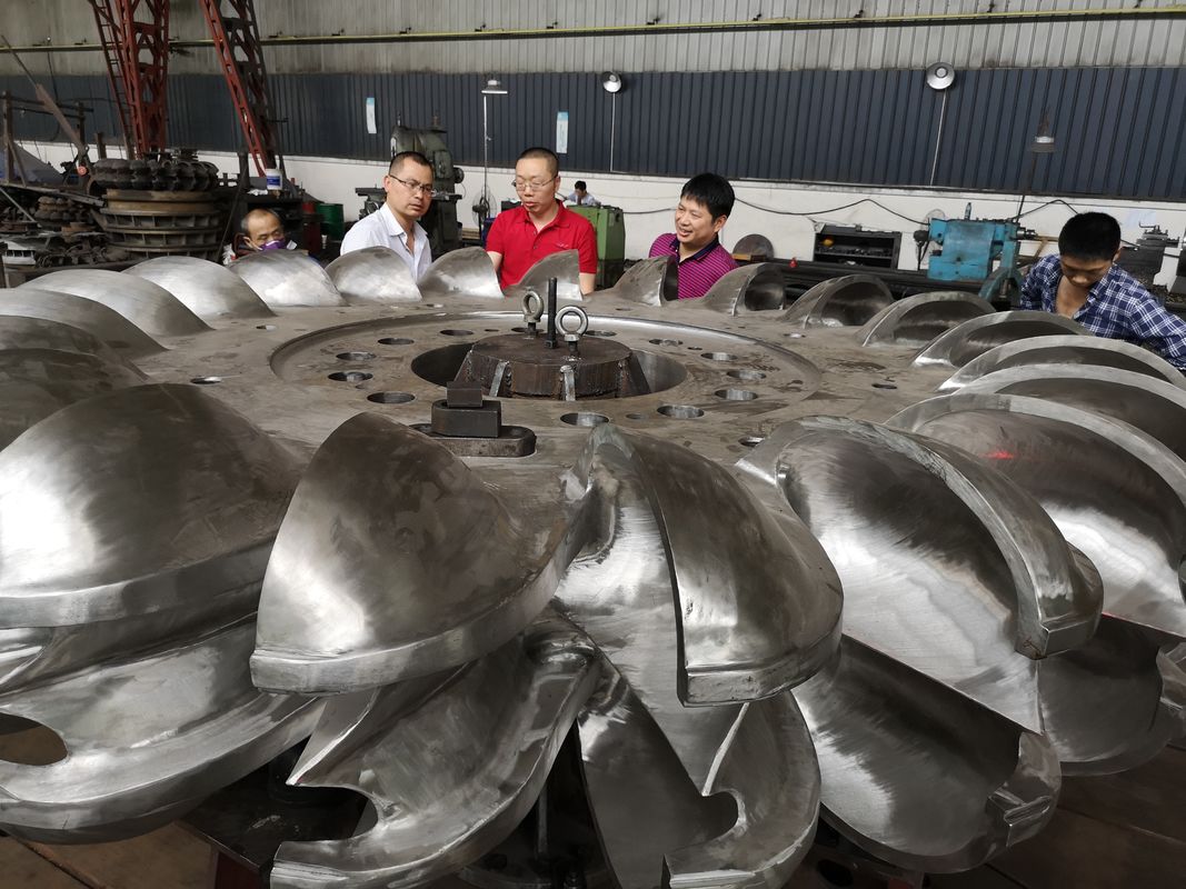 Özel giriş diametresi 1-5 Metre Hidro türbine koşucu ve nominal rotor hızı 100rpm 200rpm 300rpm 500rpm 1000rpm