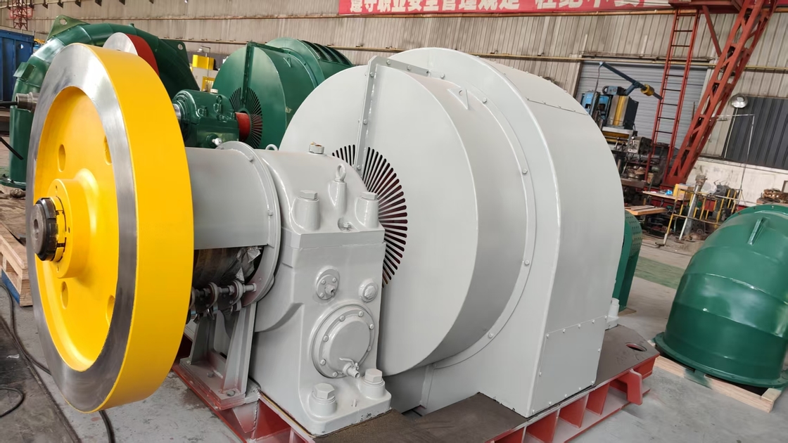 Uzun Servis Ömrü Su Türbini Jeneratörü İç / Dış Çevre'de 300-3000 rpm hızlarda Çalışan