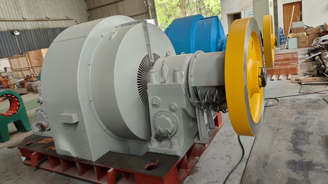 Uzun Servis Ömrü Su Türbini Jeneratörü İç / Dış Çevre'de 300-3000 rpm hızlarda Çalışan