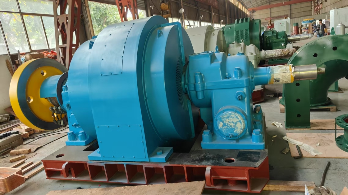 Uzun Servis Ömrü Su Türbini Jeneratörü İç / Dış Çevre'de 300-3000 rpm hızlarda Çalışan