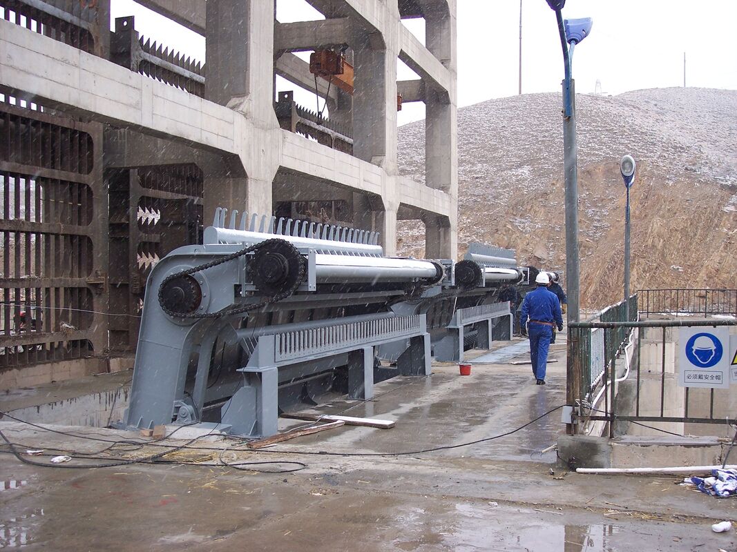 Endüstriyel çöp rafı temizleme makinesinin gücü 0,40-1000KW ve atıkların verimli bir şekilde kaldırılması için 4,5 - 16 mm kalınlığı