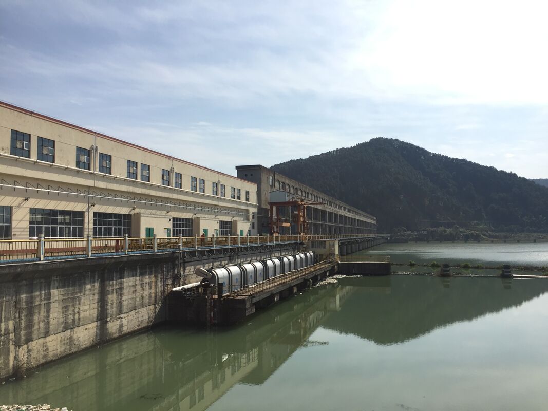 Endüstriyel çöp rafı temizleme makinesinin gücü 0,40-1000KW ve atıkların verimli bir şekilde kaldırılması için 4,5 - 16 mm kalınlığı