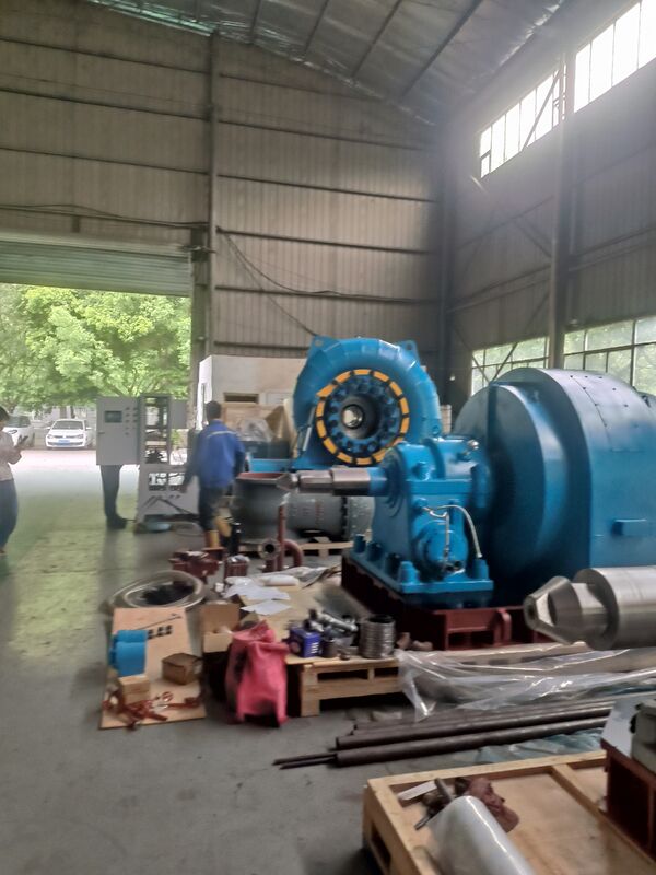Otomatik Kontrol Modlu Francis Türbin Jeneratörü, Yatay veya Dikey Yerleşimli ve Güç Üretimi İçin 450-1000 RPM Anma Hızlı