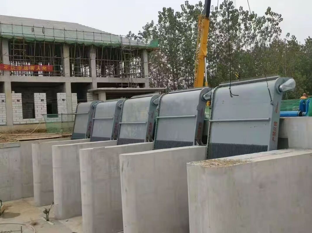 Endüstriyel çöp rafı temizleme makinesi, çevre dostu bir işletim için otomatik veya manuel kontrollü özelleştirilebilir boyutlar