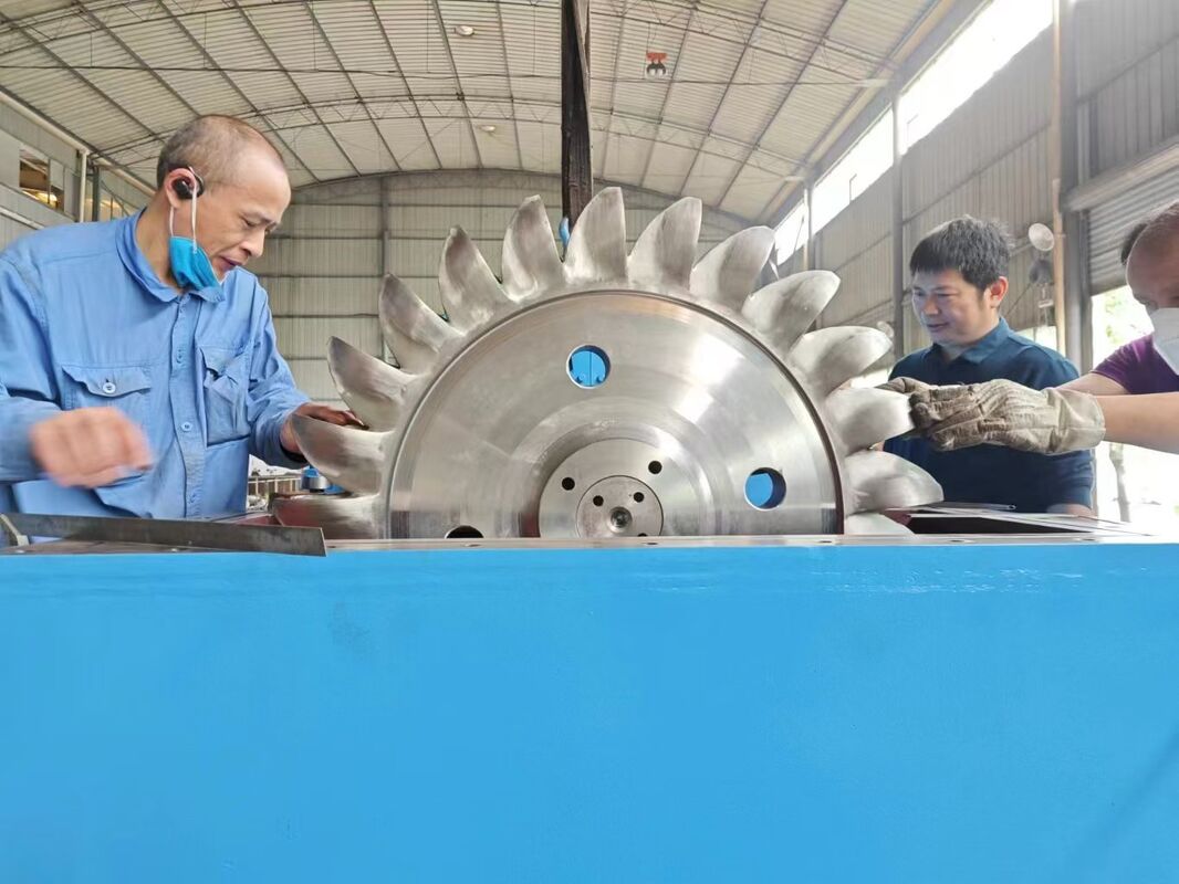 ISO 9001 Sertifikalı Hidro Turbine Runner, hidroelektrik üretiminde % 92 verimlilik için 3 ila 10 bıçak yapılandırması ile