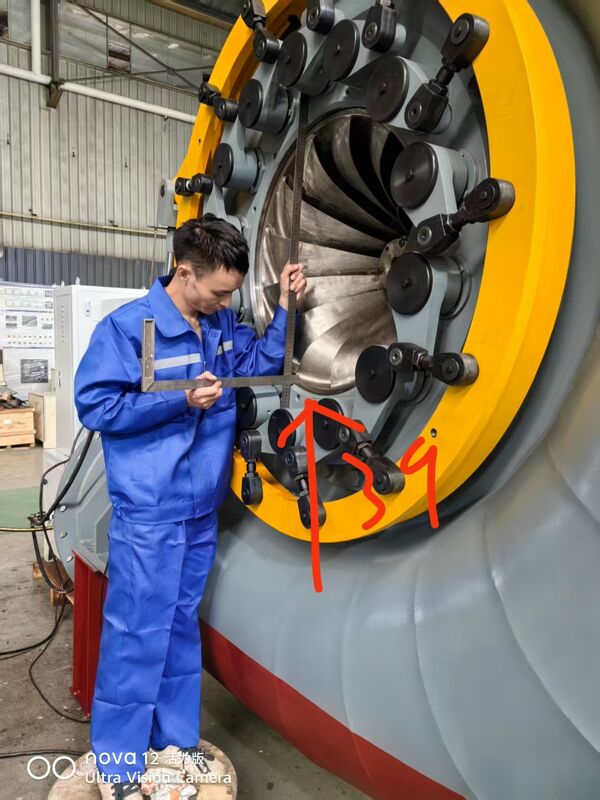ISO 9001 Sertifikalı Hidro Turbine Runner, hidroelektrik üretiminde % 92 verimlilik için 3 ila 10 bıçak yapılandırması ile