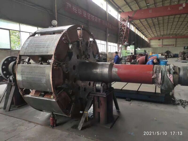 Yenilenebilir enerji üretimi ve endüstriyel için tasarlanmış hava soğutmalı veya su soğutmalı soğutma yöntemine sahip çevre dostu su türbini jeneratörü