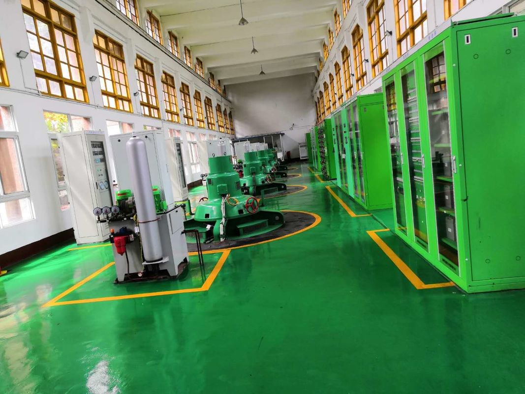 Hidroelektrik Uygulamaları için 5 m ila 30 m Su Yüksekliği, Paslanmaz Çelik Kanatlar ve Özelleştirilmiş Gerilim Seçeneklerine sahip Kaplan Hidro Türbin Jeneratörü