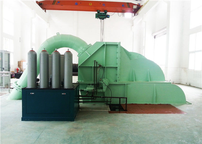 Çapsız veya statik uyarma sistemi dahil olmak üzere hidroelektrik enerjisi için tasarlanmış çapı 200 mm yüksek başlı Pelton türbini