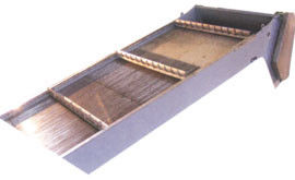 0.5 ila 3 Metre Raf Genişliği Uyumluluğu ve Otomatik veya Manuel Kontrol için Yüksek Mukavemetli Çelik Korozyona Dayanıklı Bileşenlere Sahip Endüstriyel Temizleme Makinesi