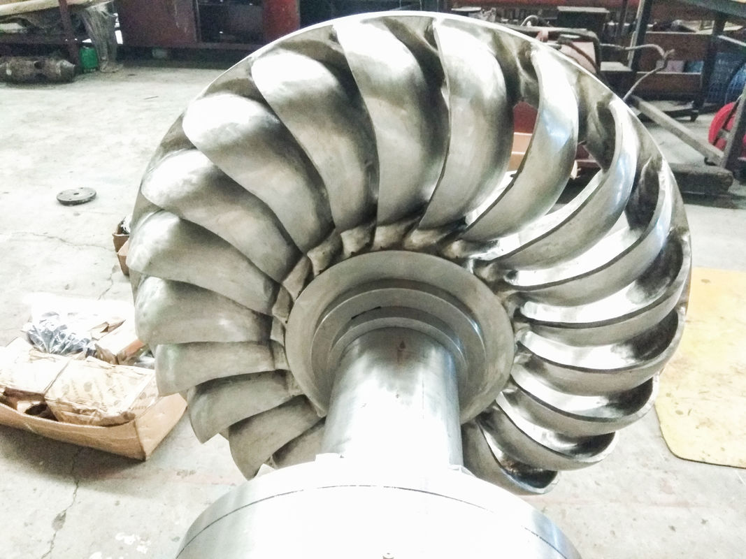 400-600 mm boru çapı, %87'ye kadar verimlilik ve hidroelektrik üretimi için 15m ila 300m çalışma baş aralığı ile Turgo Turbine Jeneratörü