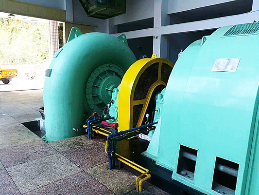 Dikey Hava/Su Soğutma Su Türbini Jeneratörü 220V-690V fırçasız 200kw-20mw 450-1000 RPM