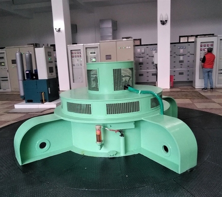 Özel fırçasız su türbünü 450-1000 RPM Dikey Kurulum Hava/Su Soğutma 300-3000rpm