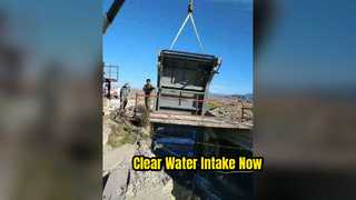 Çöp Rafı Temizleyici: Temiz Su Girişi